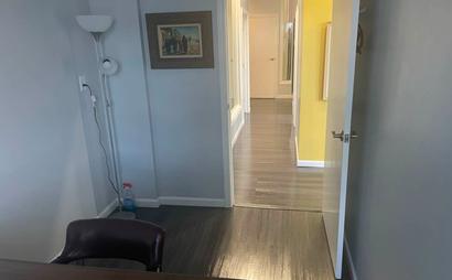 Modern Office Suite – Hourly Rental in Astoria Modern Office Suite – Hourly Rental in Astoria