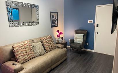 Modern Office Suite – Hourly Rental in Astoria Modern Office Suite – Hourly Rental in Astoria