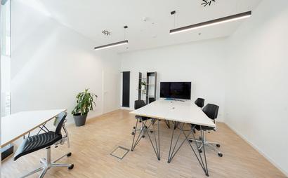 Office 2-002 Office 2-002