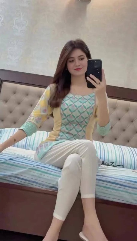 Call Girls in New Delhi Railway Station 8860366521 Escort Service