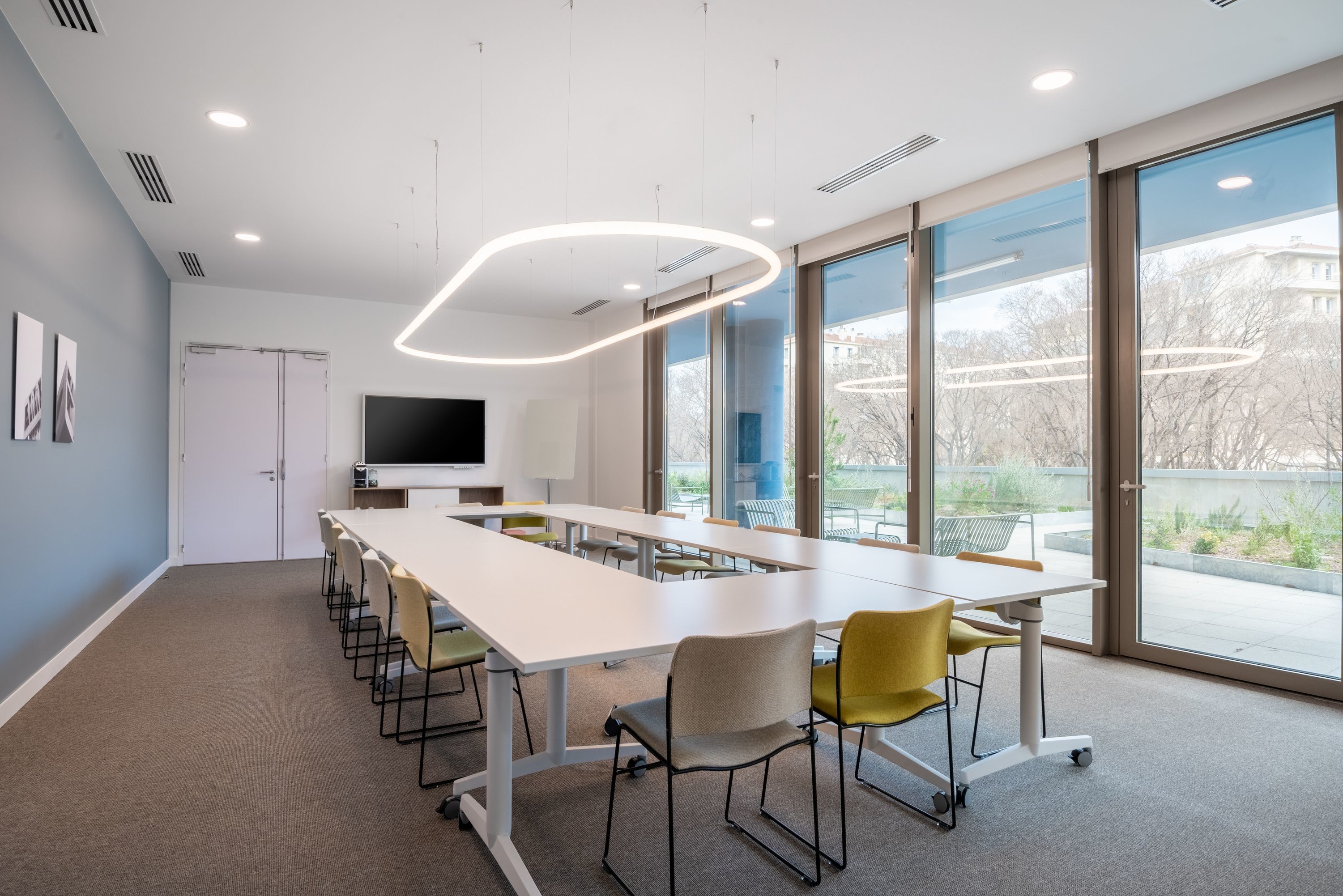 Join a thriving business community in Spaces 222 Hoddle Street Join a thriving business community in Spaces 222 Hoddle Street