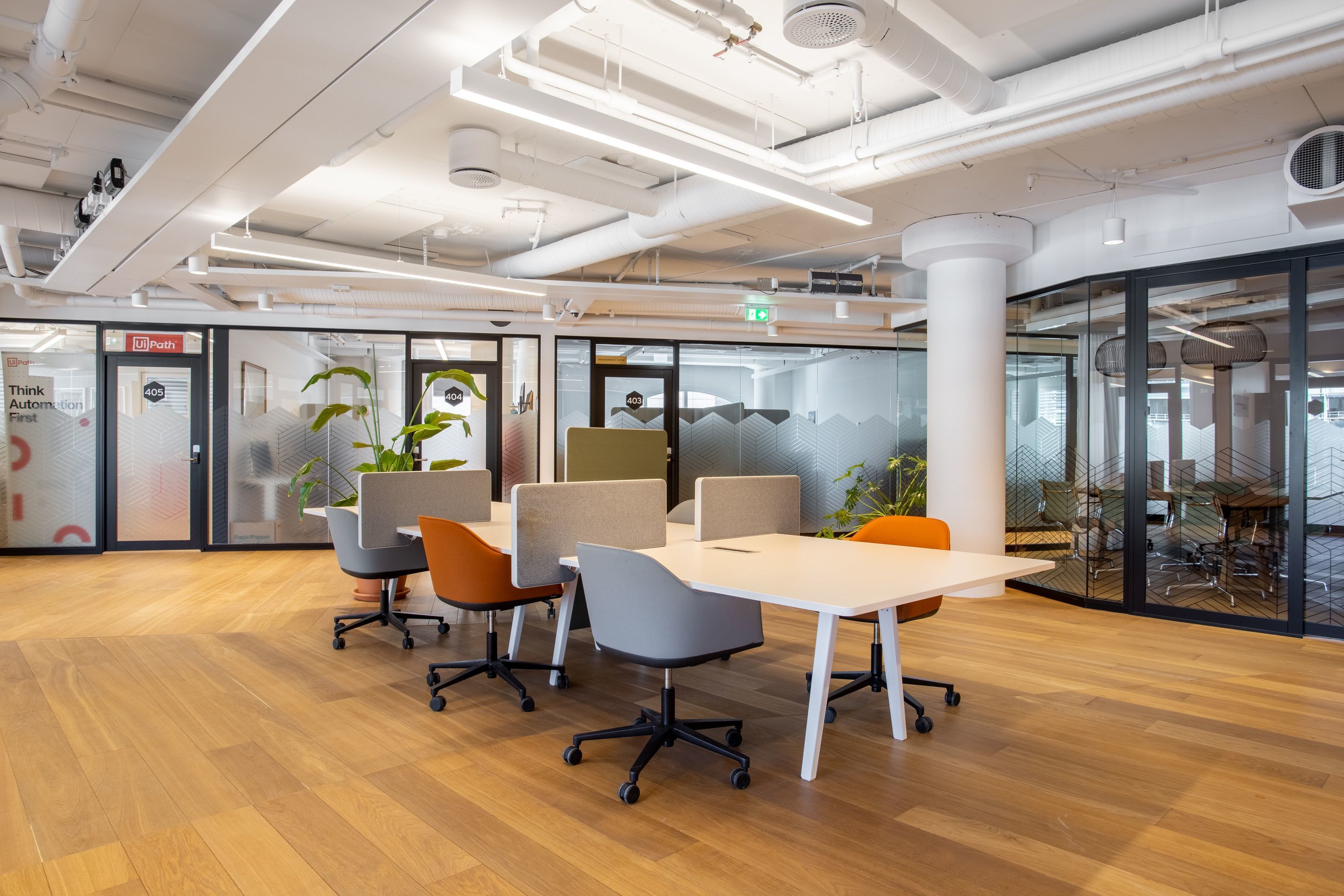 Find a dedicated desk and get down to business in Spaces 28 Leigh Street Find a dedicated desk and get down to business in Spaces 28 Leigh Street