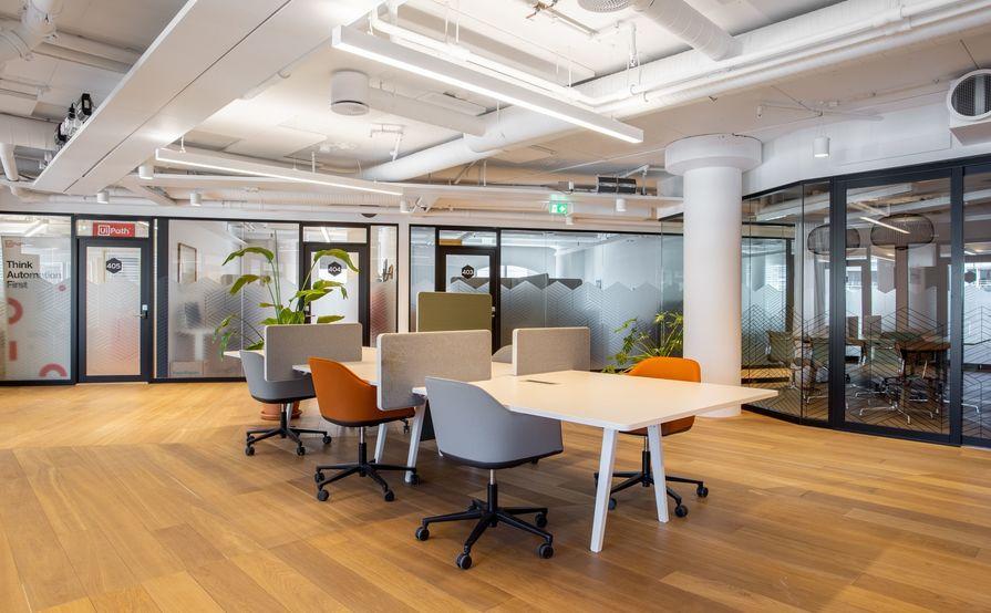 Find a dedicated desk and get down to business in Spaces 28 Leigh Street Find a dedicated desk and get down to business in Spaces 28 Leigh Street