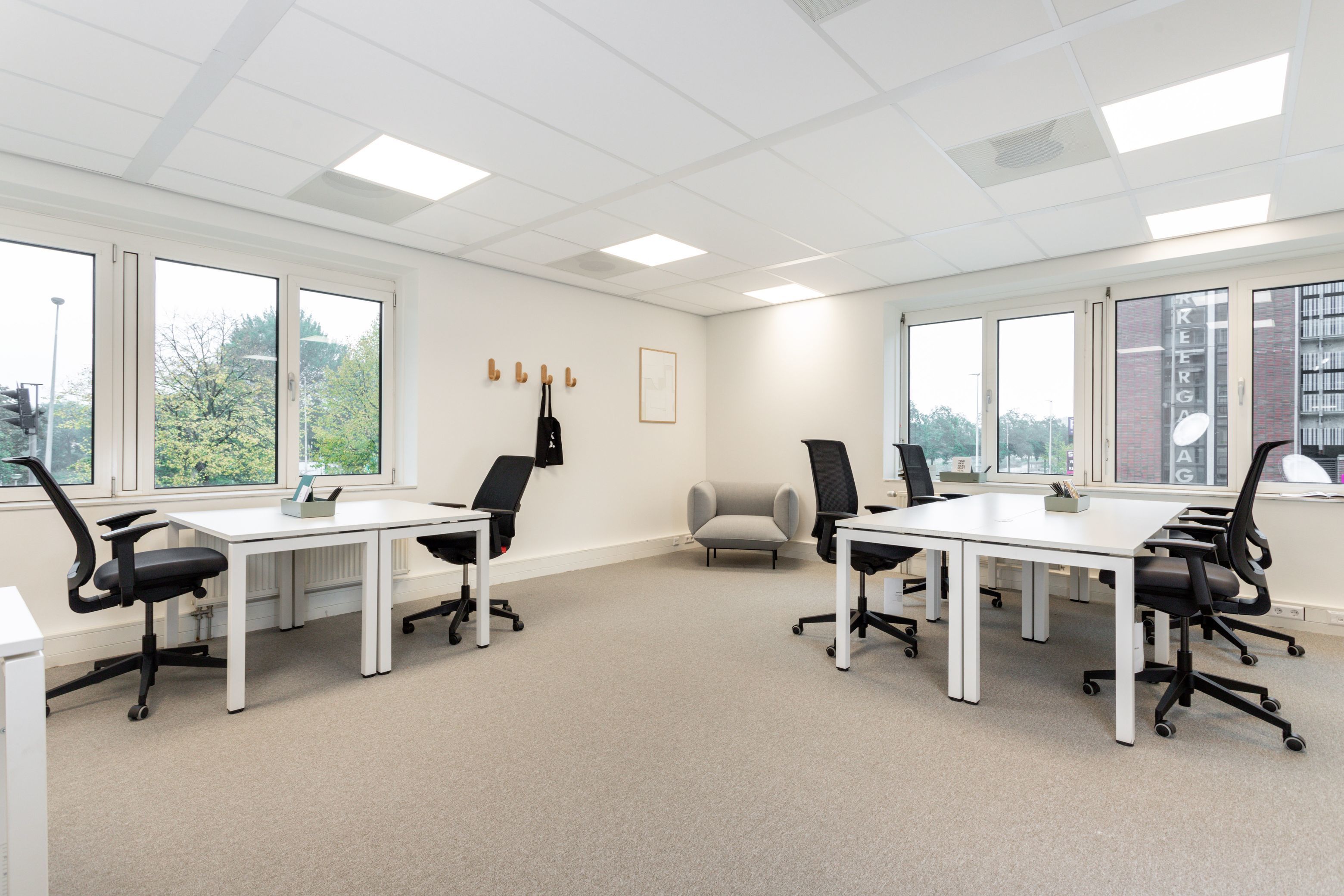 24/7 access to open plan office space for 10 persons in Spaces 28 Leigh Street 24/7 access to open plan office space for 10 persons in Spaces 28 Leigh Street