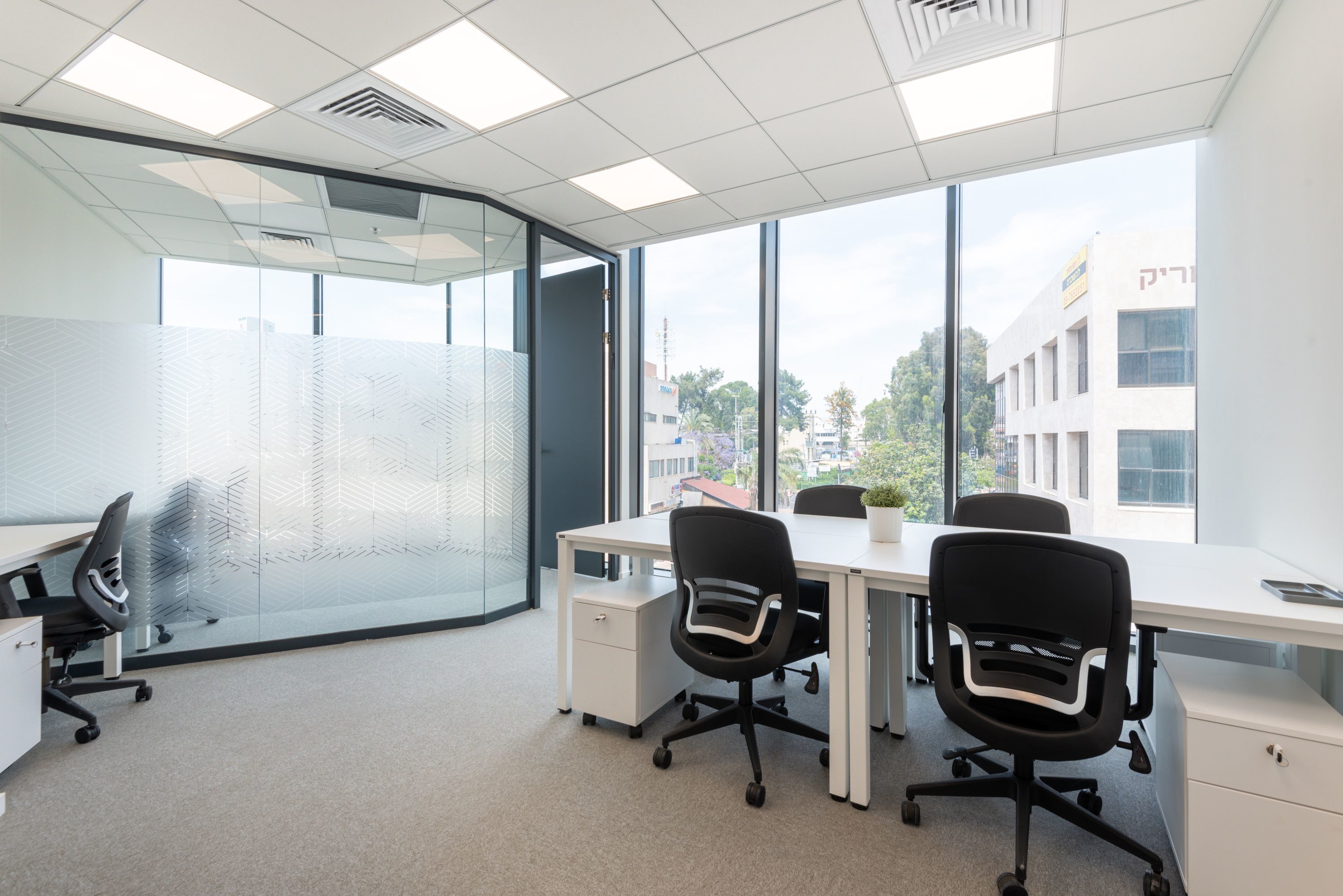 Find office space in Spaces 28 Leigh Street for 5 persons with everything taken care of Find office space in Spaces 28 Leigh Street for 5 persons with everything taken care of