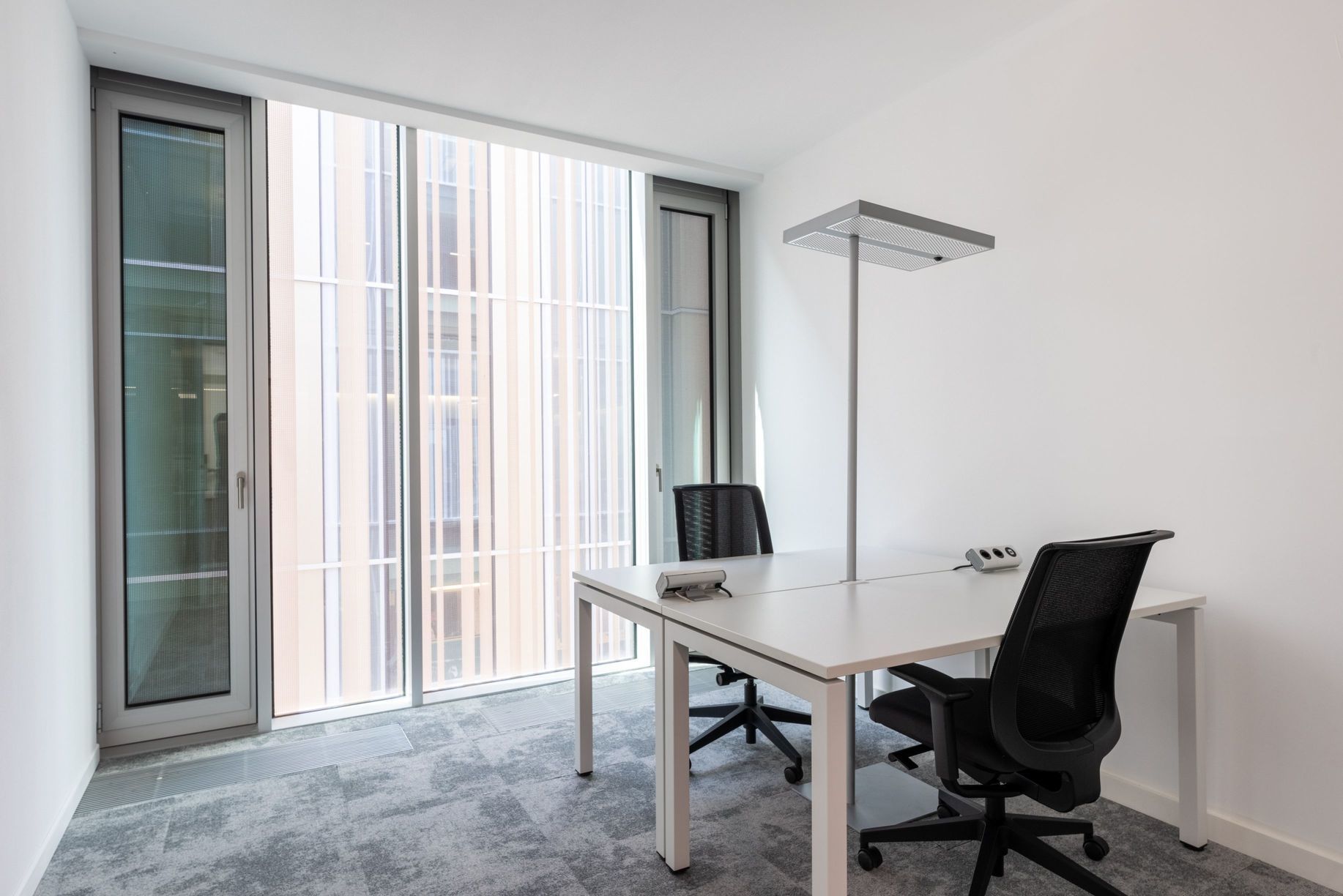 Private office space for 1 person in HQ 280 Flinders Street Private office space for 1 person in HQ 280 Flinders Street