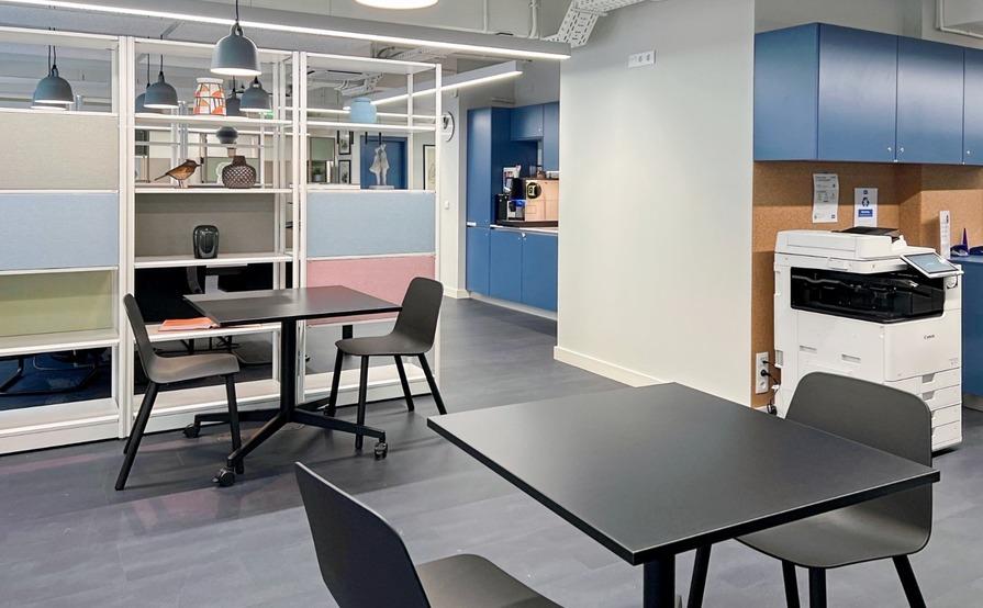 Private office space for 1 person in HQ 280 Flinders Street Private office space for 1 person in HQ 280 Flinders Street