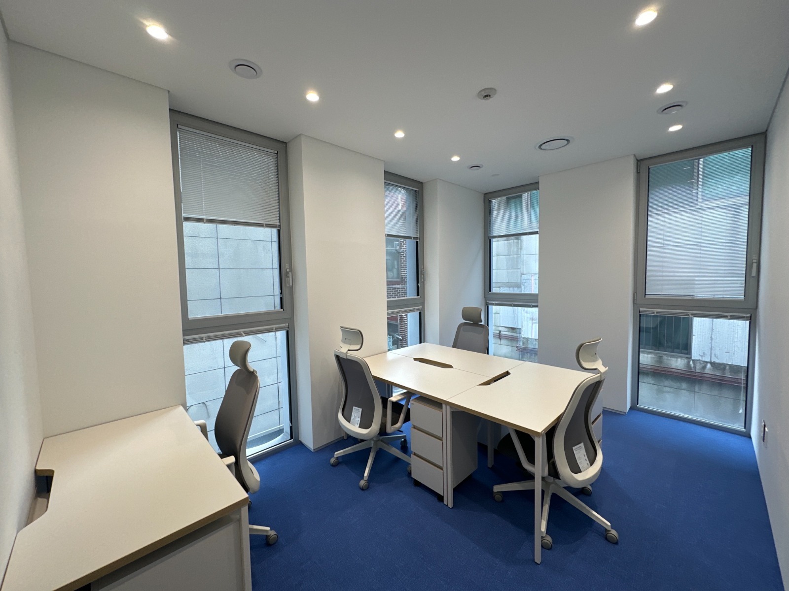 Fully serviced open plan office space for you and your team in HQ 280 Flinders Street Fully serviced open plan office space for you and your team in HQ 280 Flinders Street