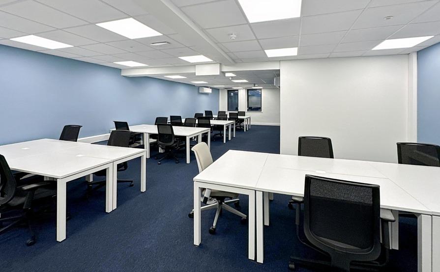 Fully serviced open plan office space for you and your team in HQ 280 Flinders Street Fully serviced open plan office space for you and your team in HQ 280 Flinders Street