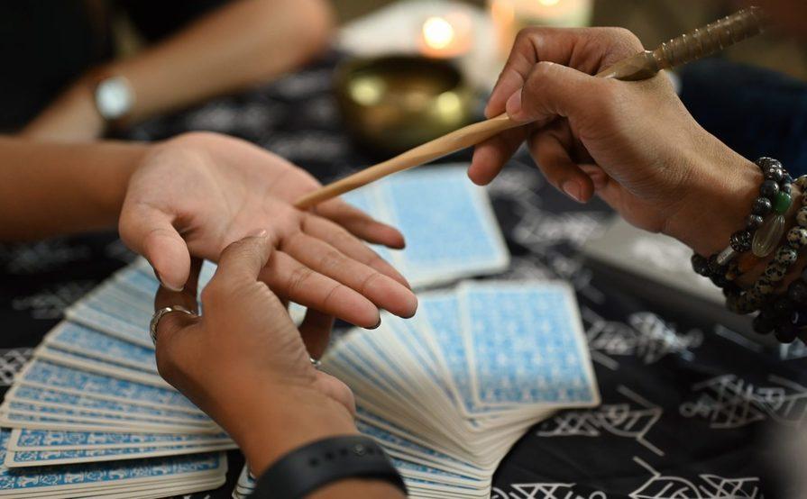 ಹಸ್ತ ರೇಖೆ ಭವಿಷ್ಯ ಕನ್ನಡ