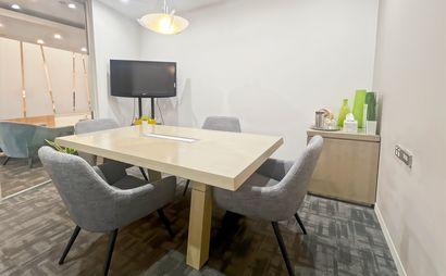 Book open plan office space for businesses of all sizes in Regus 120 Collins Street 