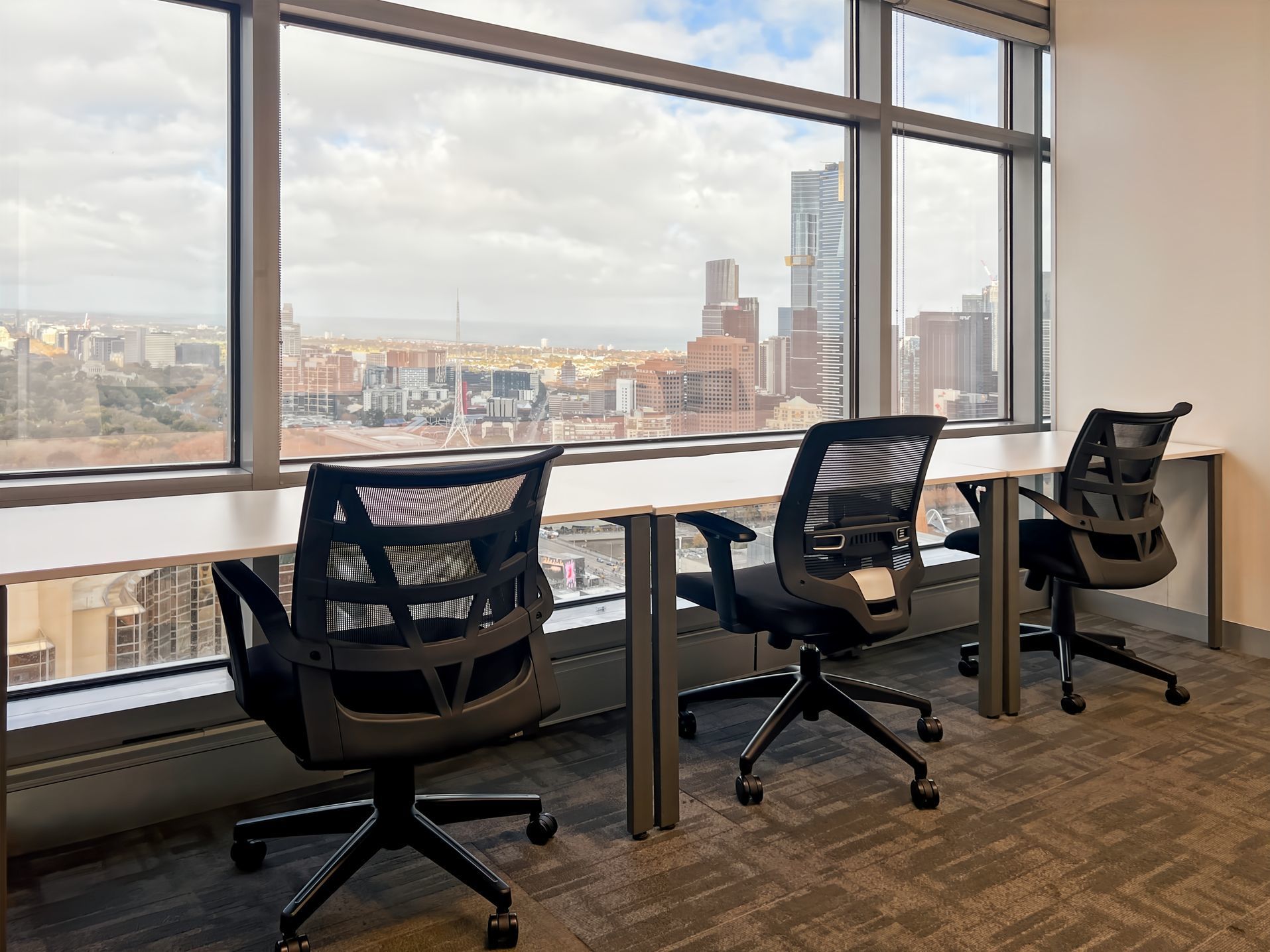 All-inclusive access to professional office space for 4 persons in Regus 120 Collins Street All-inclusive access to professional office space for 4 persons in Regus 120 Collins Street