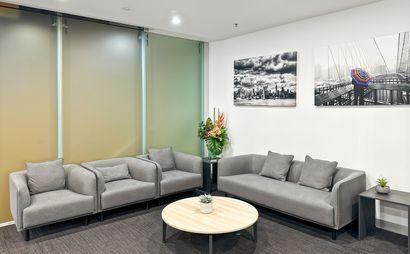 Book open plan office space for businesses of all sizes in Regus 180 Lonsdale Street 