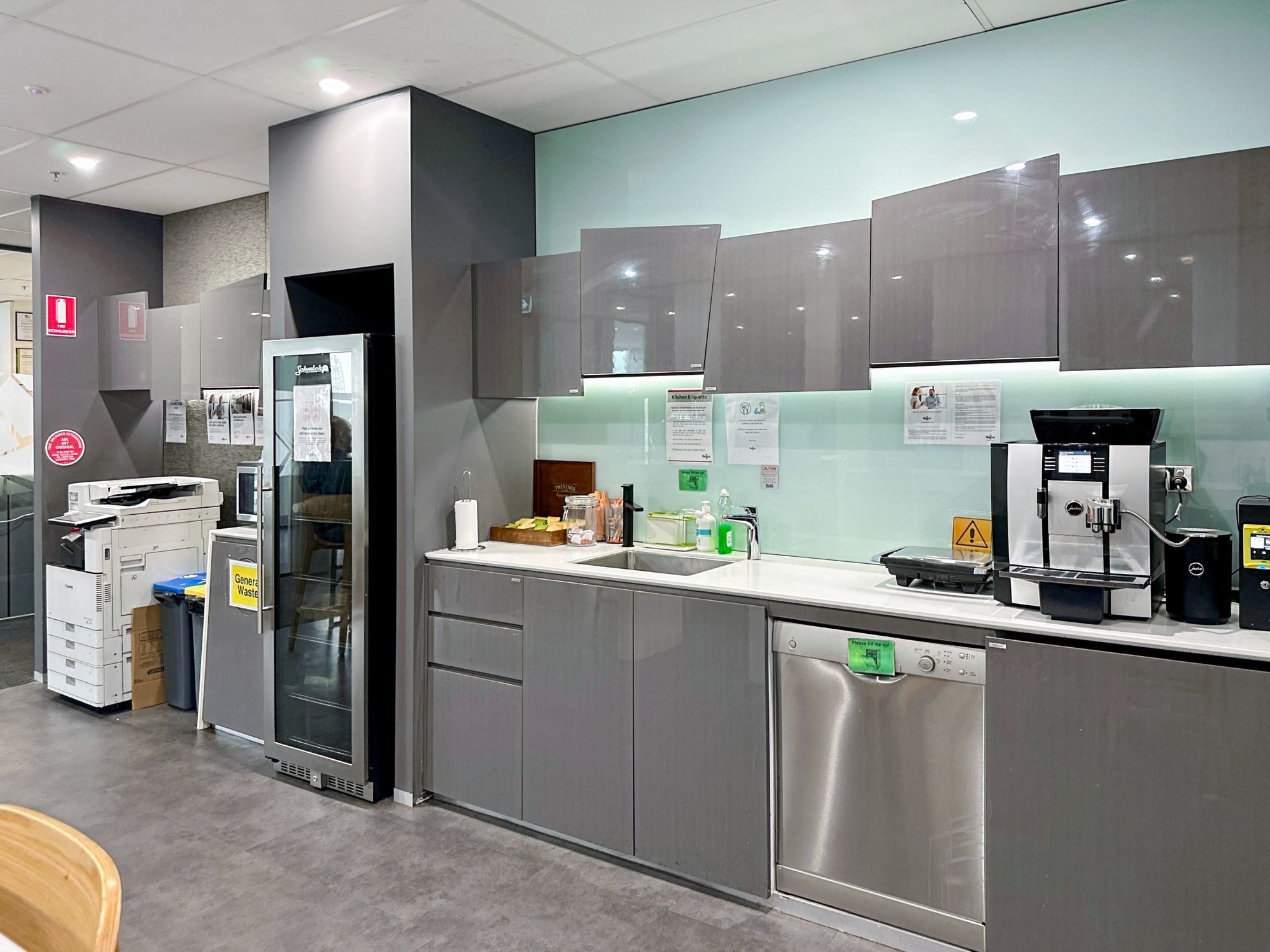 Unlimited coworking access in Regus 180 Lonsdale Street Unlimited coworking access in Regus 180 Lonsdale Street