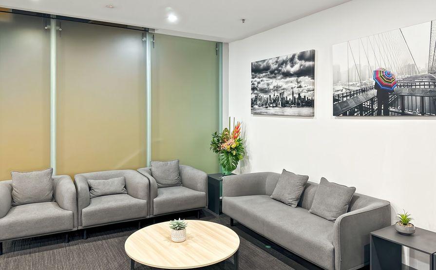 Unlimited office access in Regus 180 Lonsdale Street Unlimited office access in Regus 180 Lonsdale Street