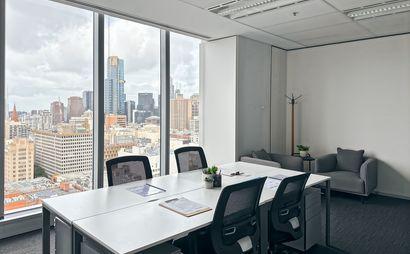 Fully serviced private office space for you and your team in Regus 180 Lonsdale Street 