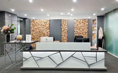 Fully serviced private office space for you and your team in Regus 180 Lonsdale Street 