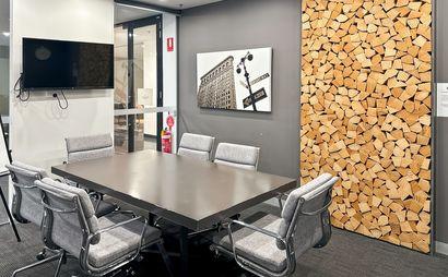 Fully serviced private office space for you and your team in Regus 180 Lonsdale Street 