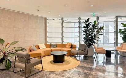 Book open plan office space for businesses of all sizes in Regus 180 Lonsdale Street 