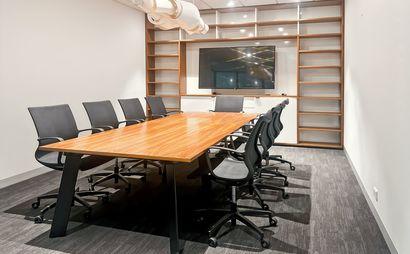 Private office space for 1 person in Regus 460 Lonsdale Street