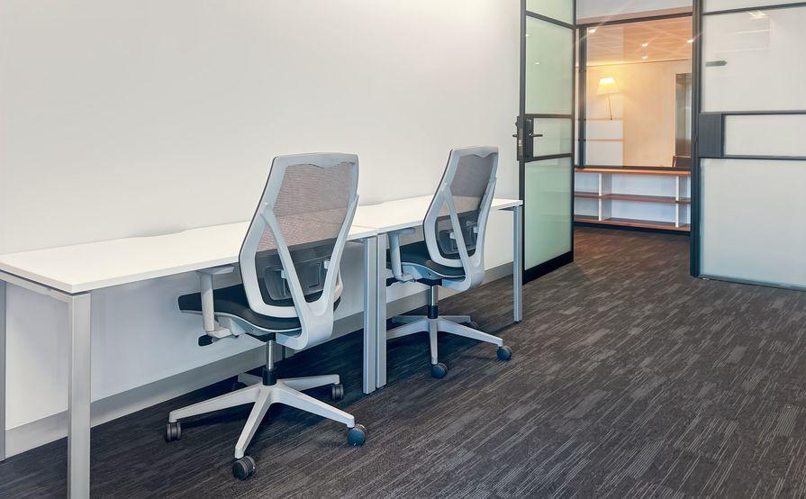 All-inclusive access to professional office space for 2 persons in Regus 460 Lonsdale Street All-inclusive access to professional office space for 2 persons in Regus 460 Lonsdale Street