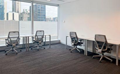 Private office space for 3 persons in Regus 460 Lonsdale Street