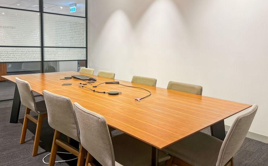 Find office space in Regus 460 Lonsdale Street for 4 persons with everything taken care of Find office space in Regus 460 Lonsdale Street for 4 persons with everything taken care of
