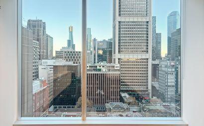 Find office space in Regus 460 Lonsdale Street for 4 persons with everything taken care of