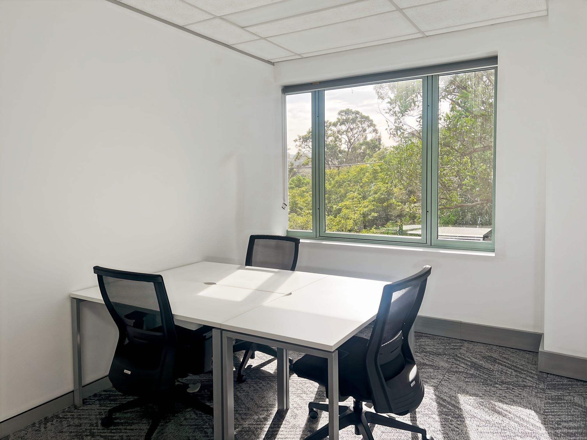 Private office space for 3 persons in Regus Lane Cove Private office space for 3 persons in Regus Lane Cove