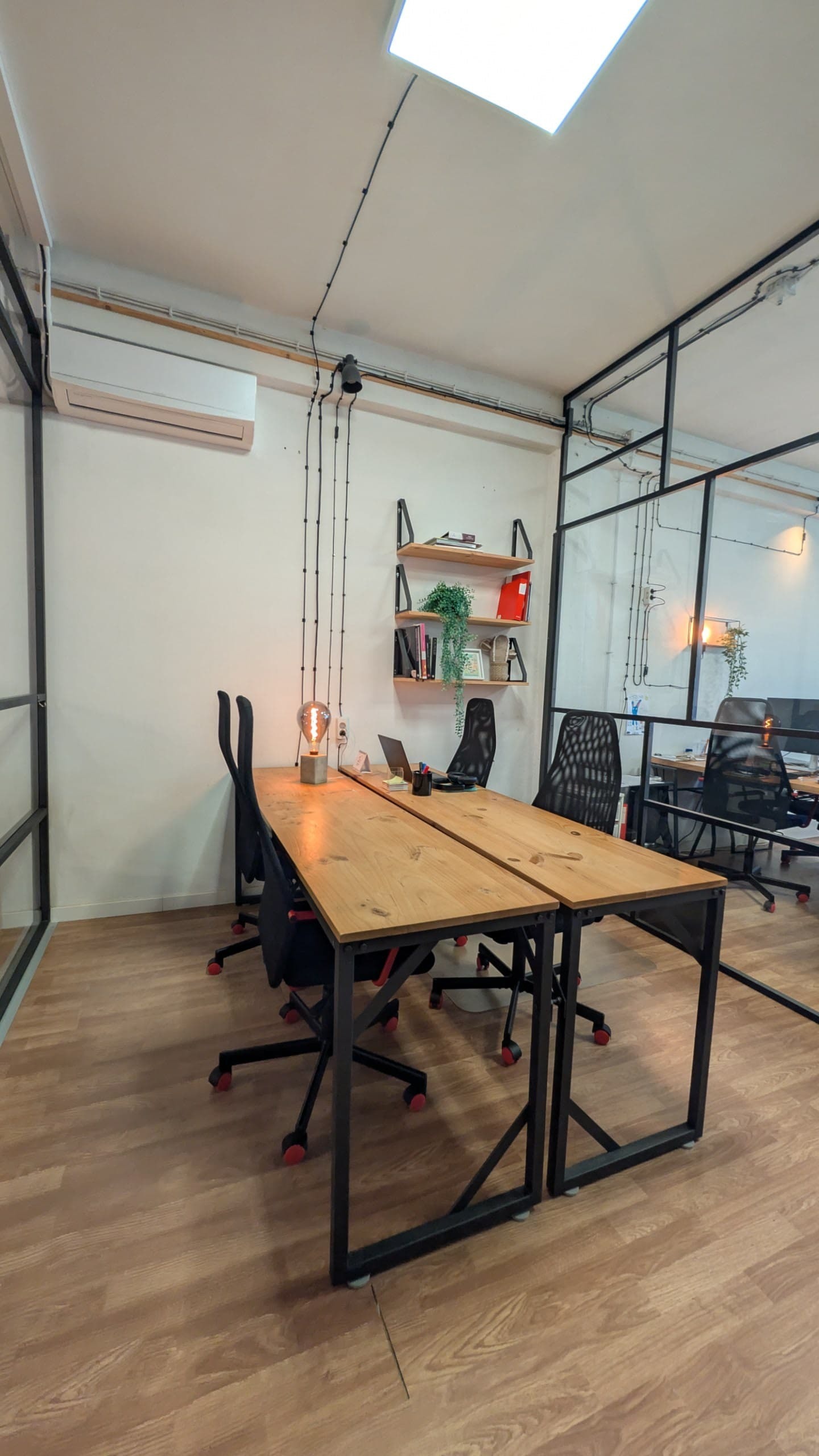Office for 4 - 6 people