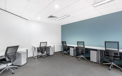 Find office space in Signature Parramatta 150 George Street for 5 persons with everything taken care of
