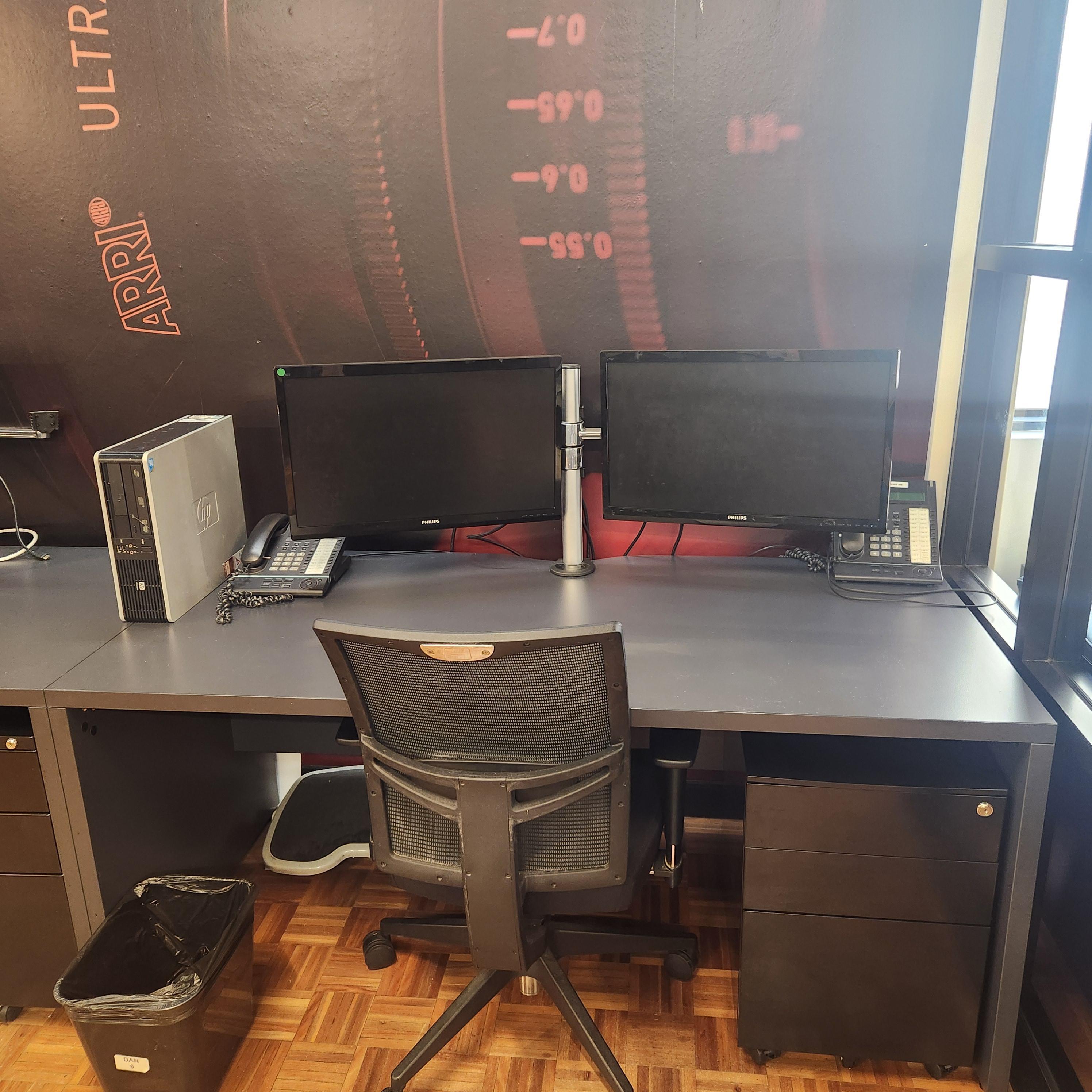 4 desks available in an Advertising Agency