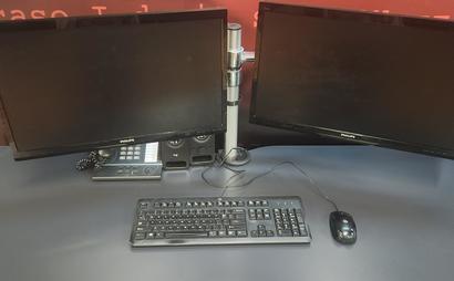 4 desks available in an Advertising Agency
