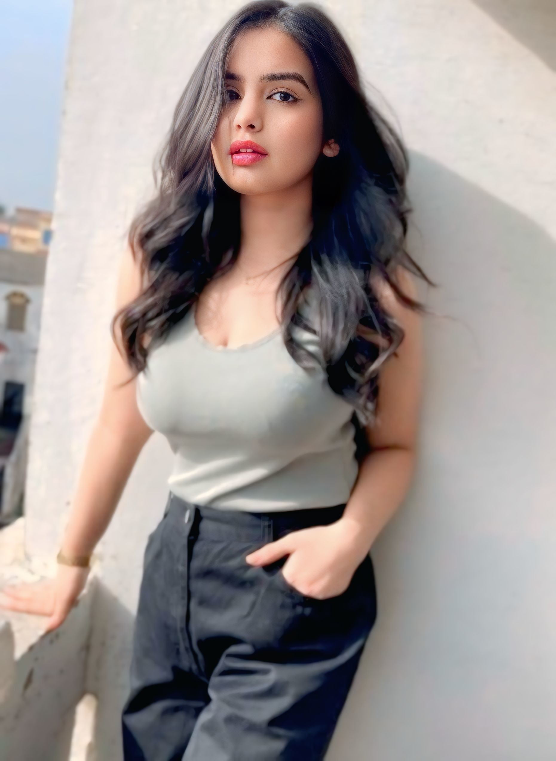 9899593777 Call Girls In Vivek Vihar Services Delhi NCR