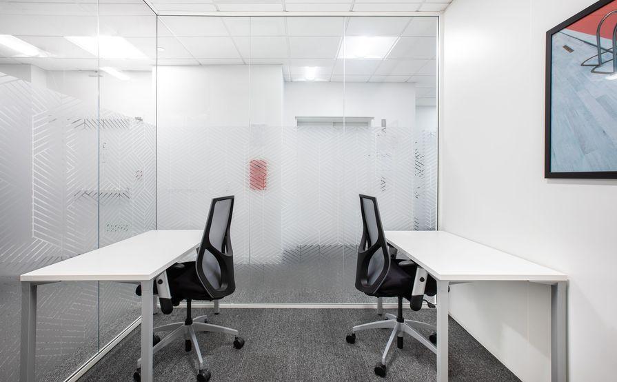 Tailor-made dream offices for 2 persons in Spaces The Heroic