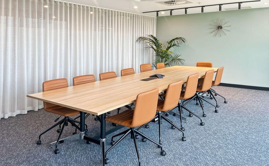 Tailor-made dream offices for 2 persons in Spaces The Heroic