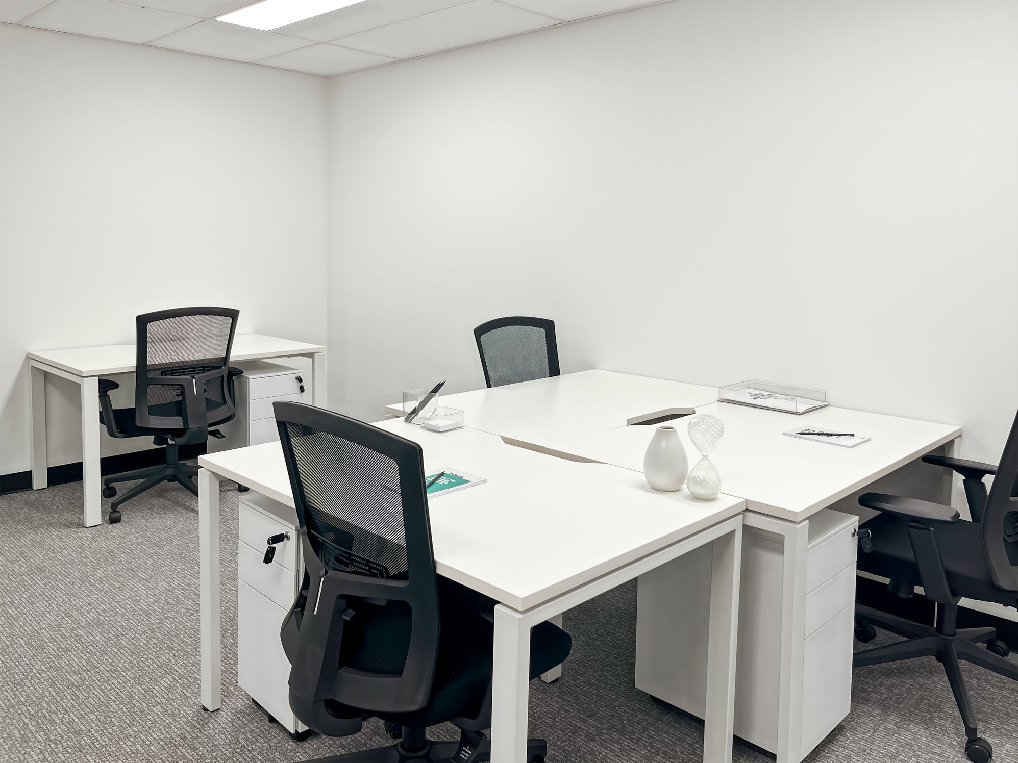 Beautifully designed office space for 3 persons in Spaces The Heroic