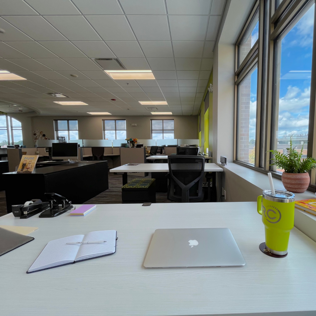 CMURC Bay City Dedicated Desk