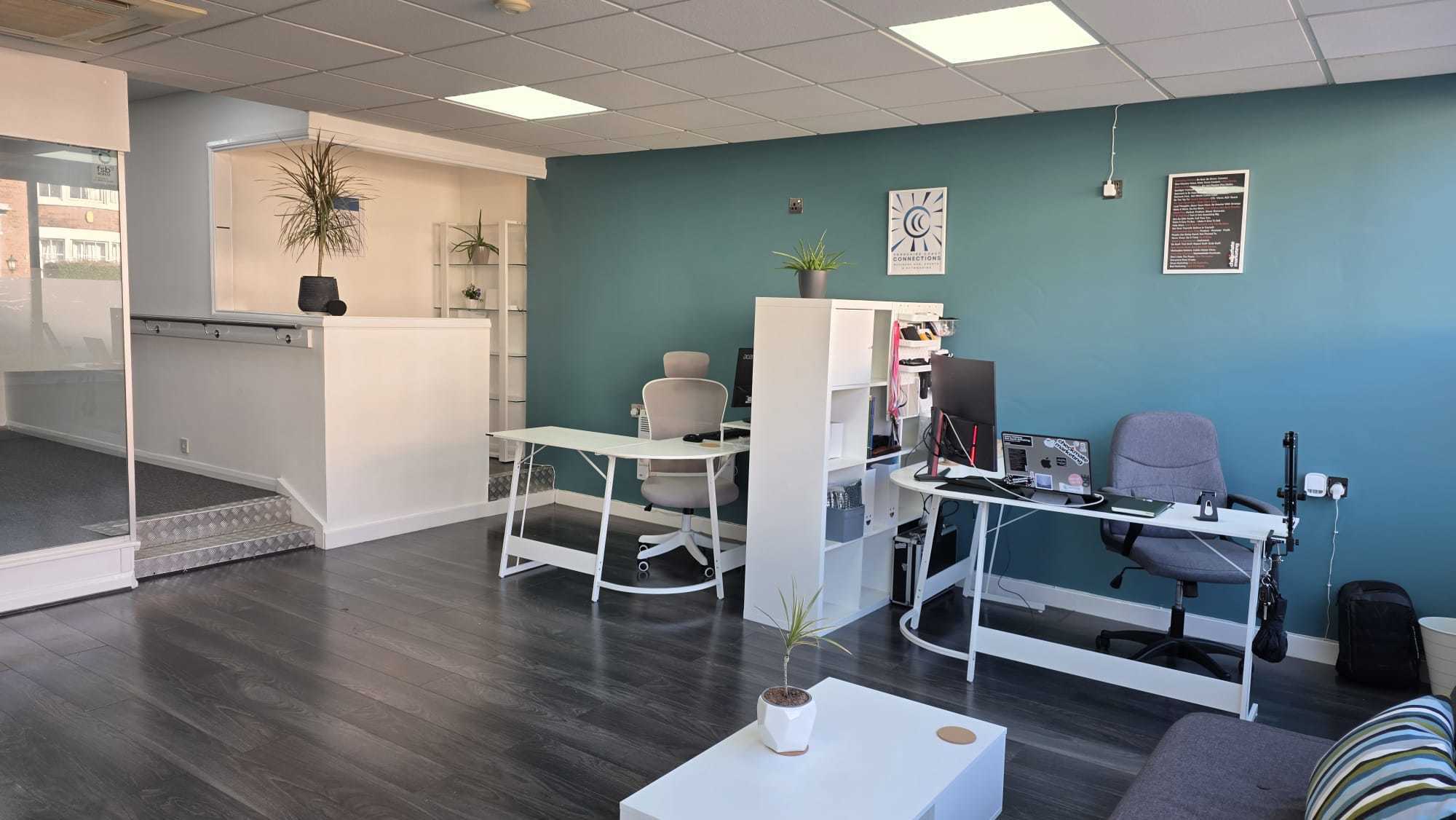 Hot Desks / Exclusive Desks