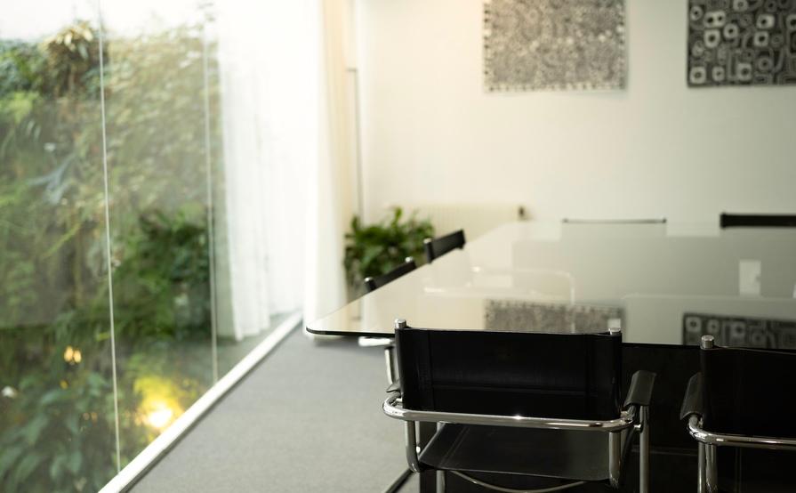 Private Office for 4 at M7 Co-Working — Elegance, Focus, and Flexibility in Vienna’s Ambassador District