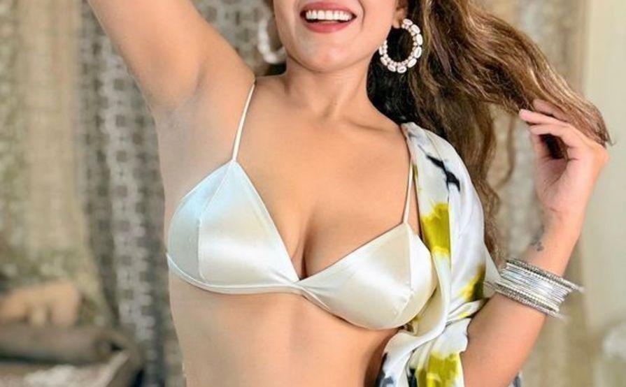 Call Girls in North Goa +91-9319373153 Goa Escort Real Genuine