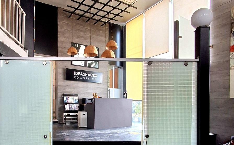 OPEN DEDICATED DESKS