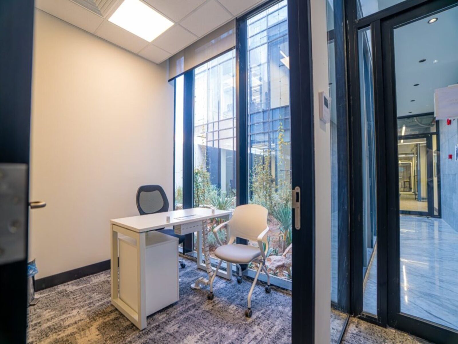 B Workspace Solutions