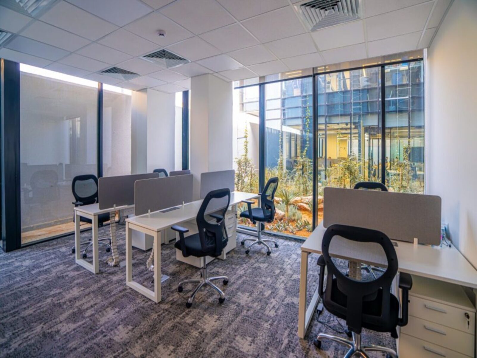 B Workspace Solutions