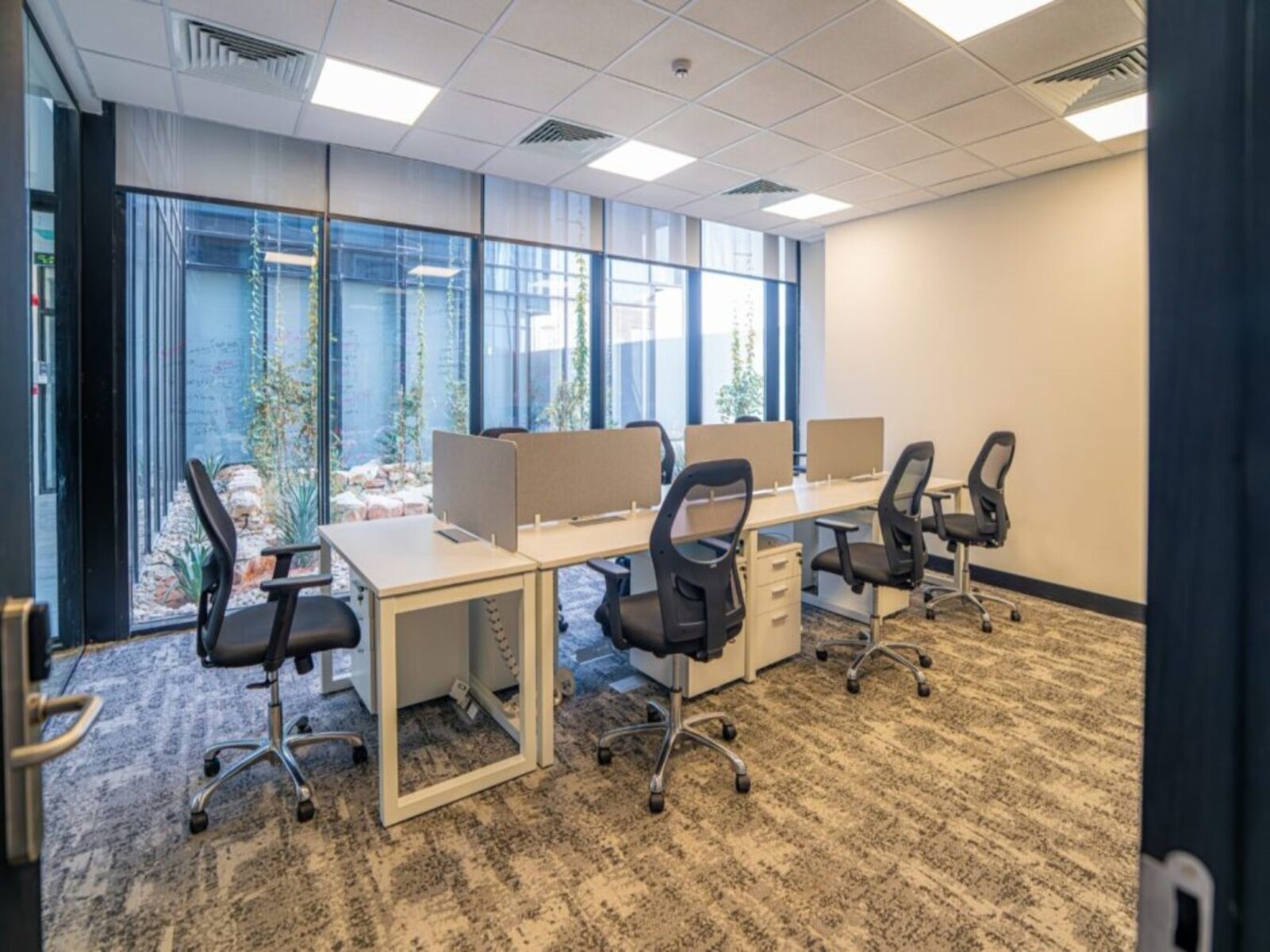 B Workspace Solutions