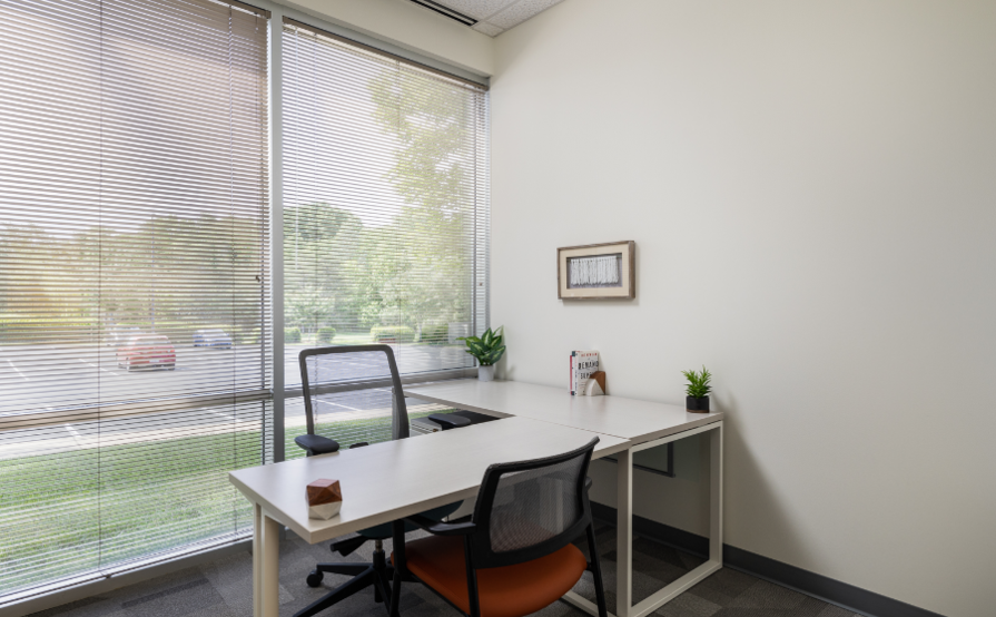 Day Private Office