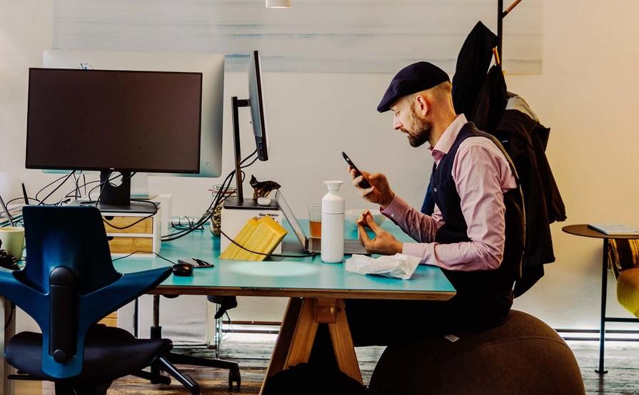Fixed Desk 24/7