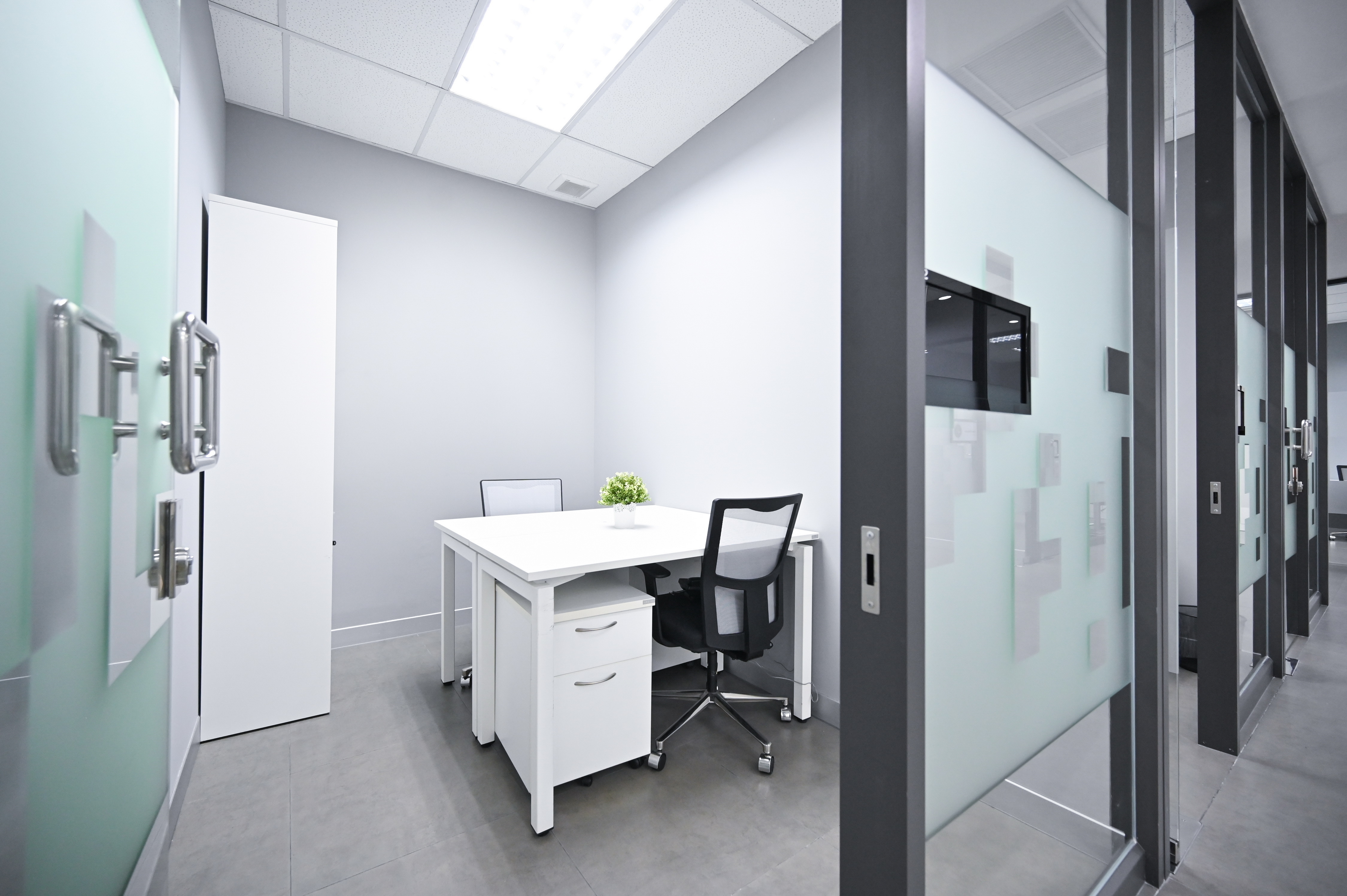 Corridor Private Office for 2 pax