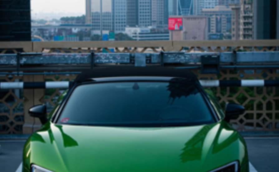 How to master driving in the UAE with your rental car