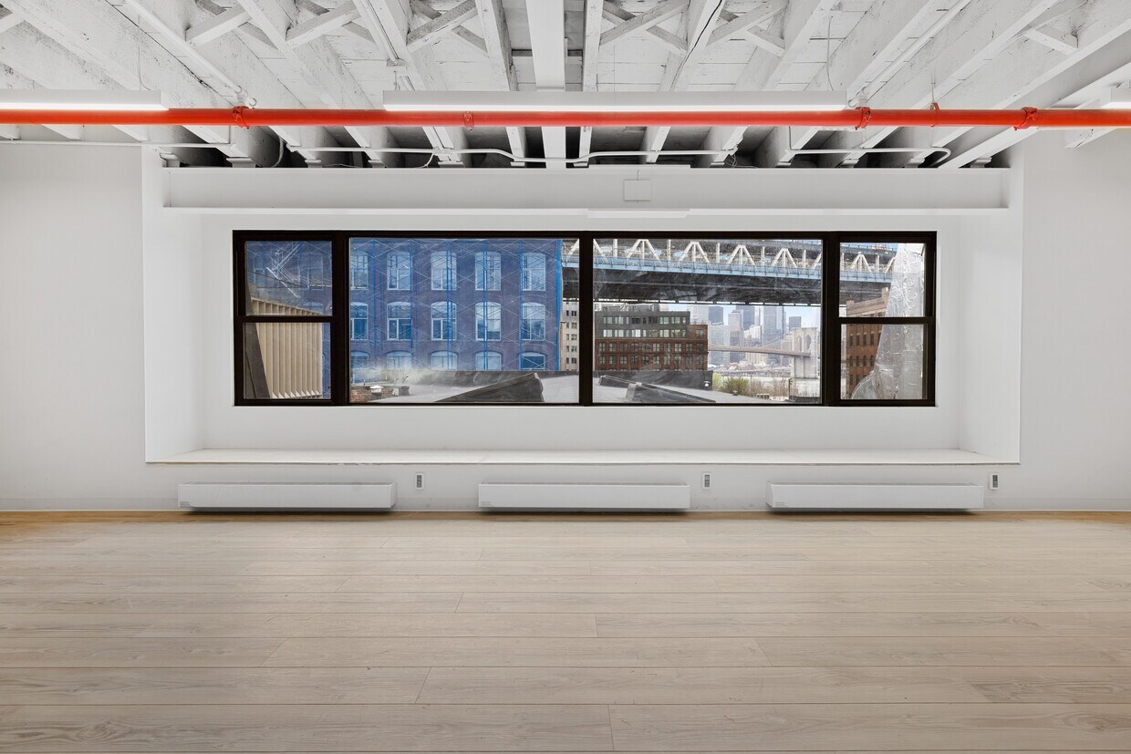 Dedicated Desk - Kent Offices Dumbo - 53 Pearl Street